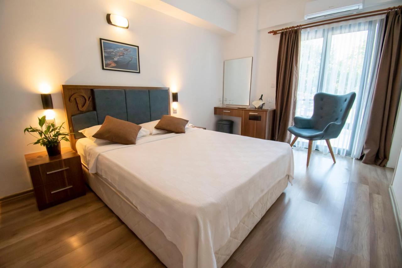 Dorana Hotel Girne Buitenkant foto
