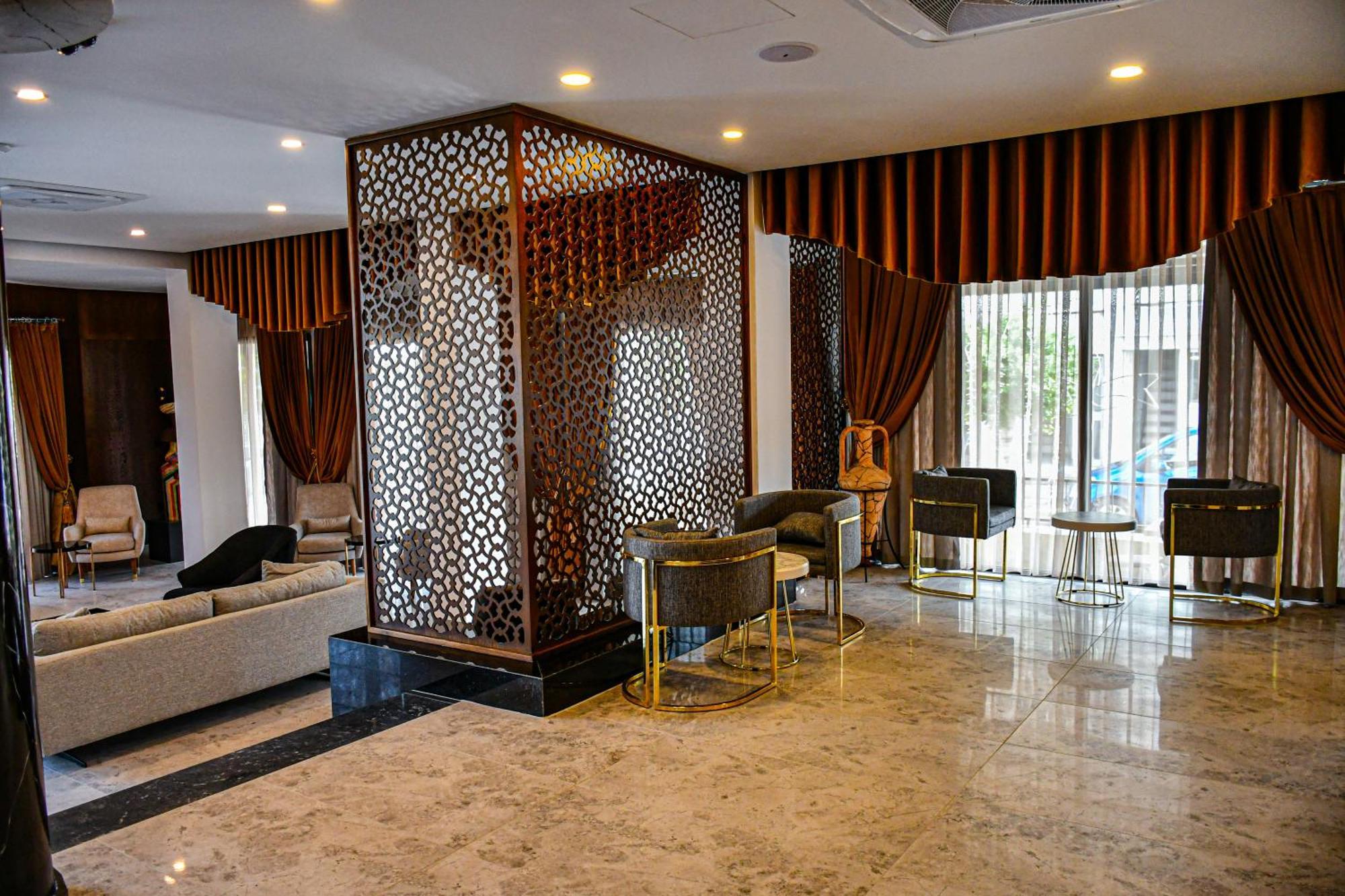 Dorana Hotel Girne Buitenkant foto