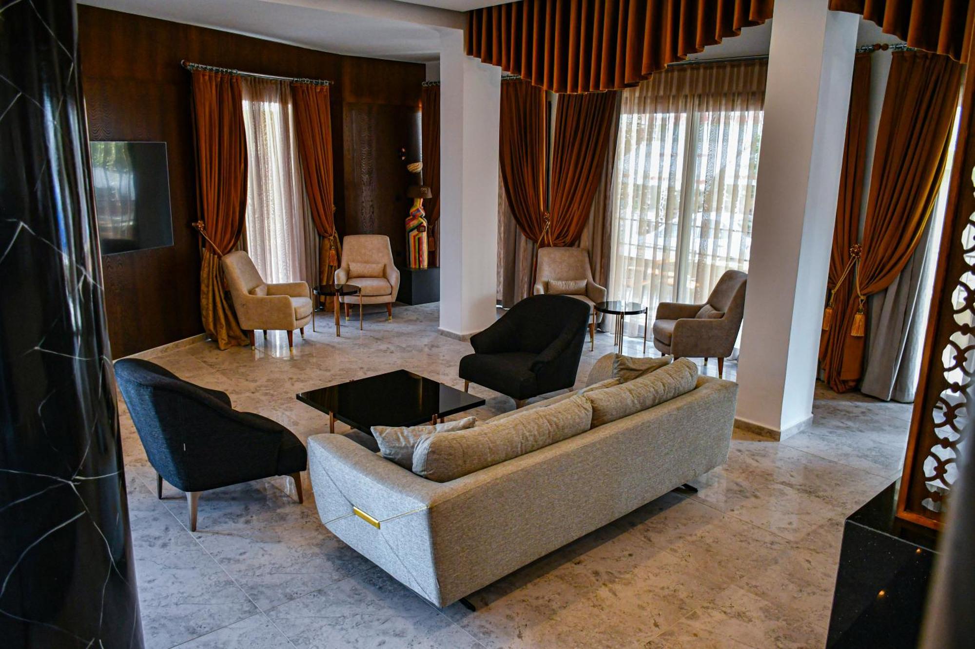 Dorana Hotel Girne Buitenkant foto